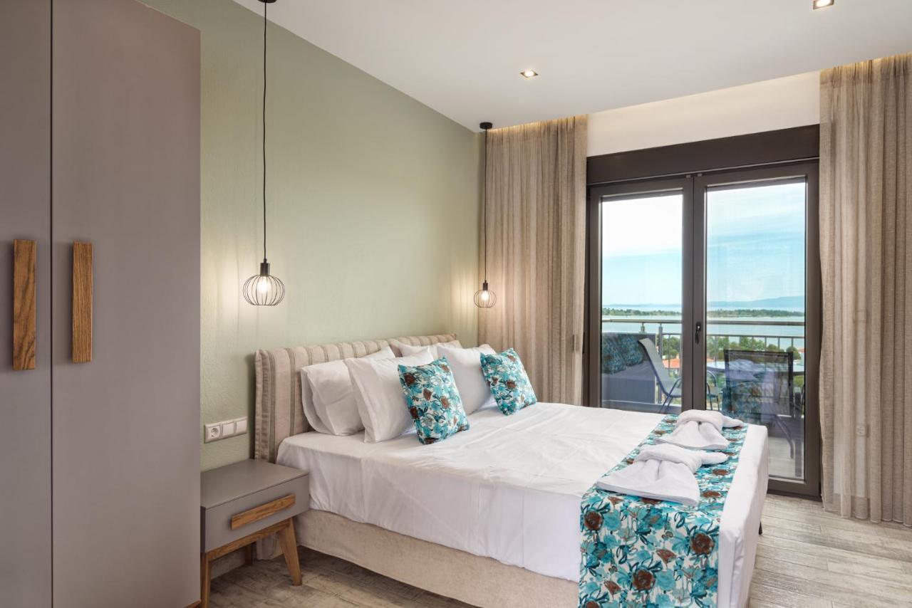 Thea Luxury Apartments Vourvourou Bagian luar foto